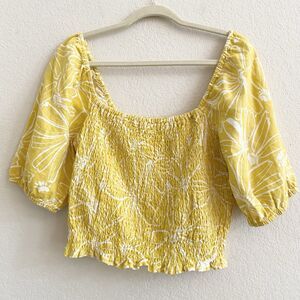 Universal Thread Smocked Puff Linen Blend Sleeve Blouse‎ Women L Yellow Floral